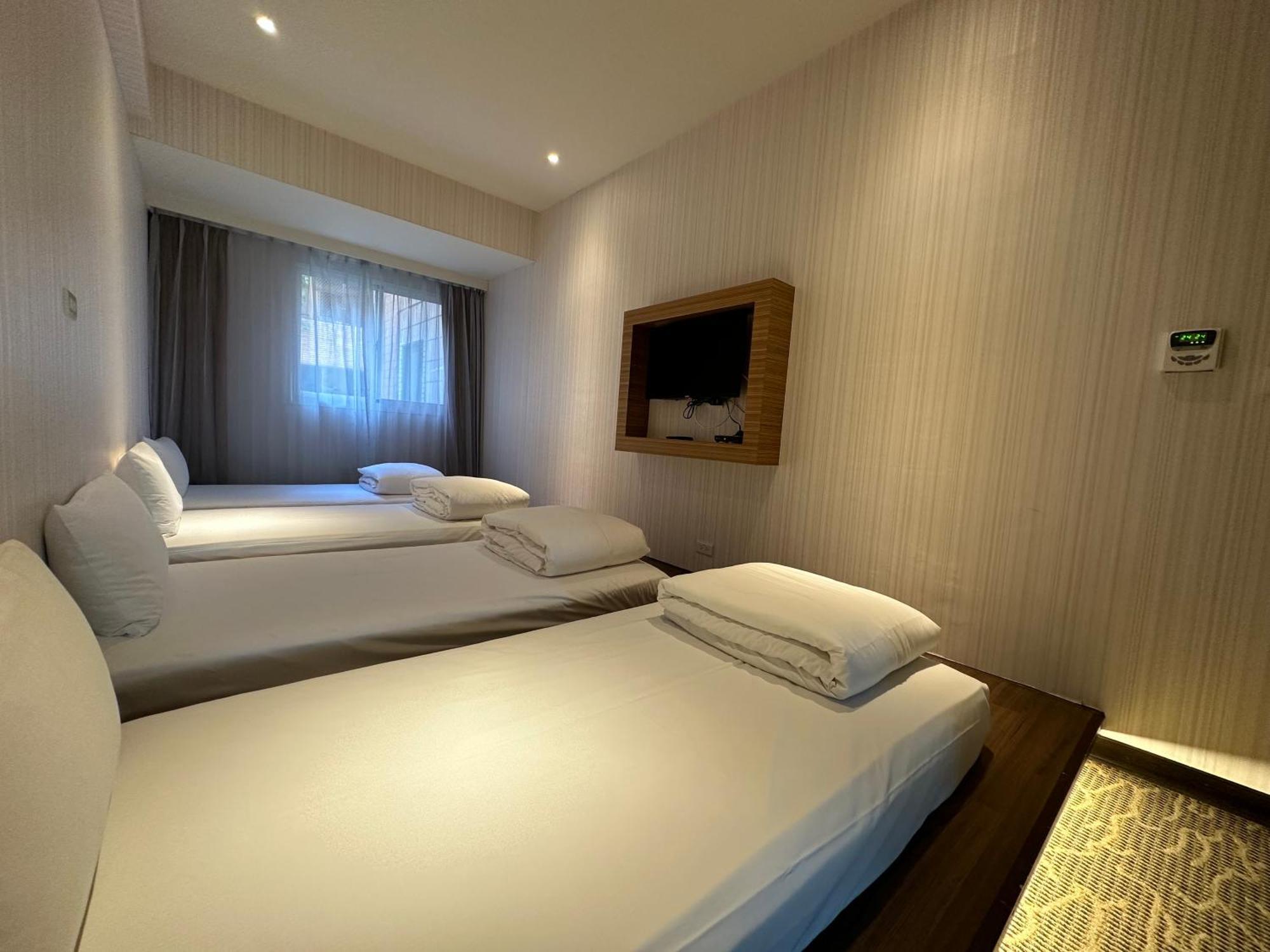 Young Soarlan Hotel - Tainan Exterior photo